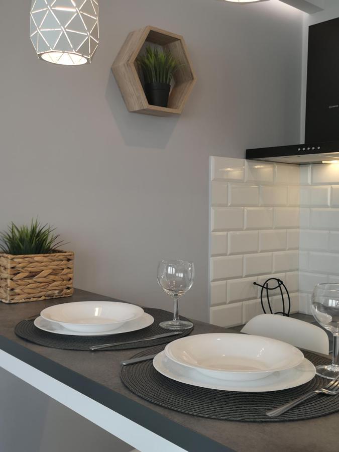 שצ'צ'ין Apartament 8 Pietro Al Wyzwolenia מראה חיצוני תמונה